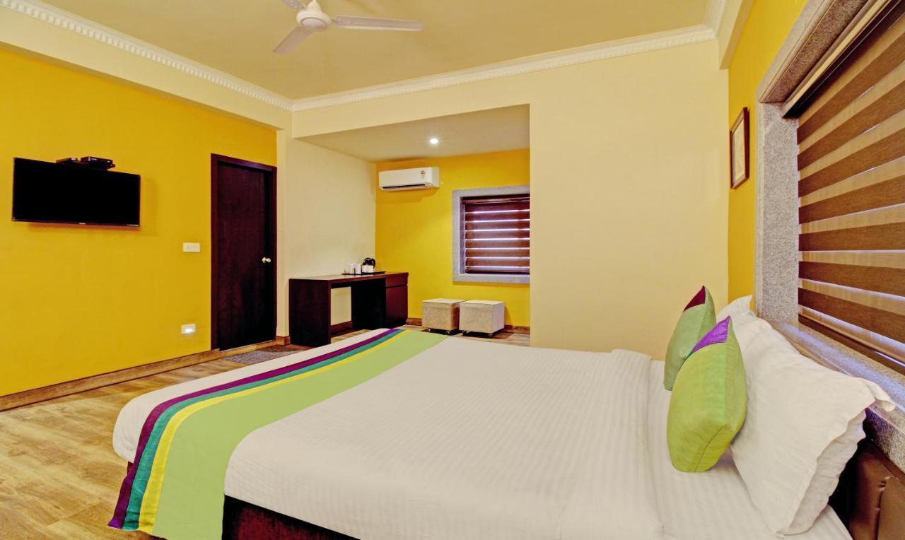Treebo Asl Prime, Near Ballygunge Railway Station Колката Екстериор снимка