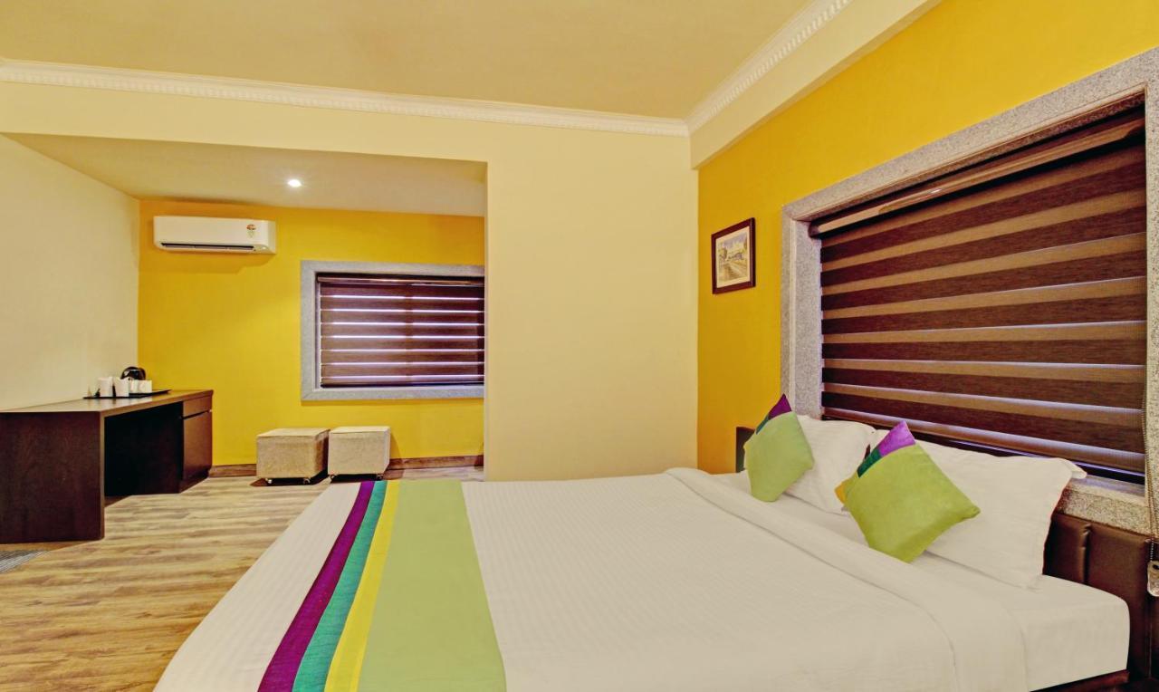 Treebo Asl Prime, Near Ballygunge Railway Station Колката Екстериор снимка