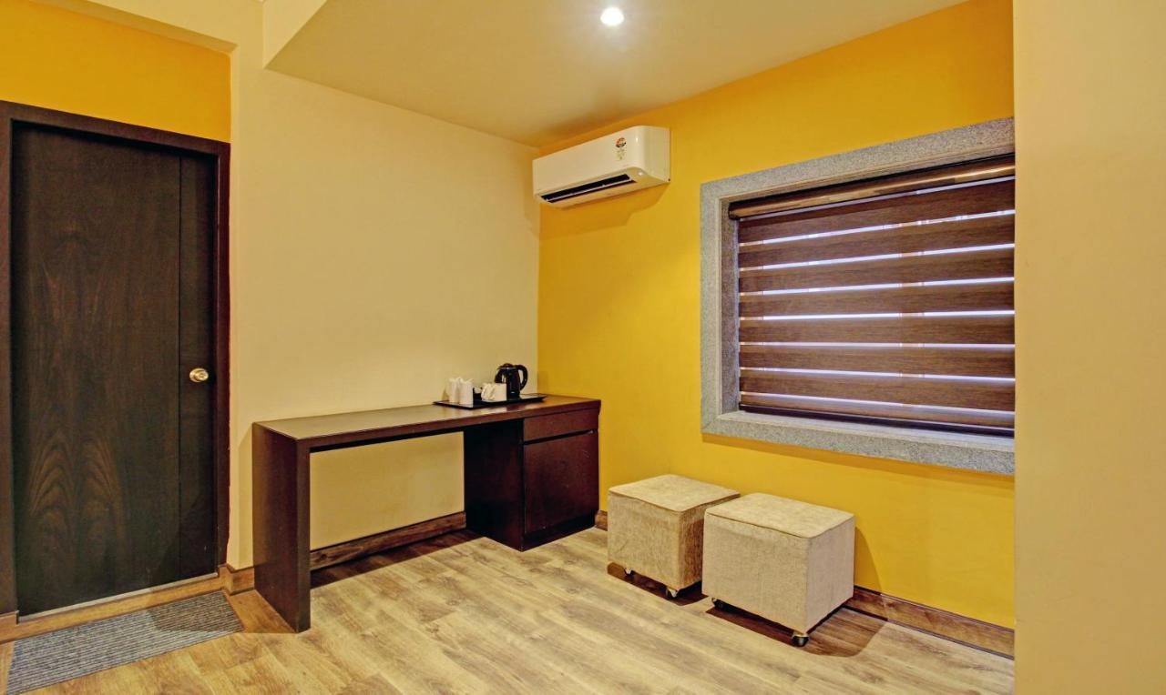 Treebo Asl Prime, Near Ballygunge Railway Station Колката Екстериор снимка