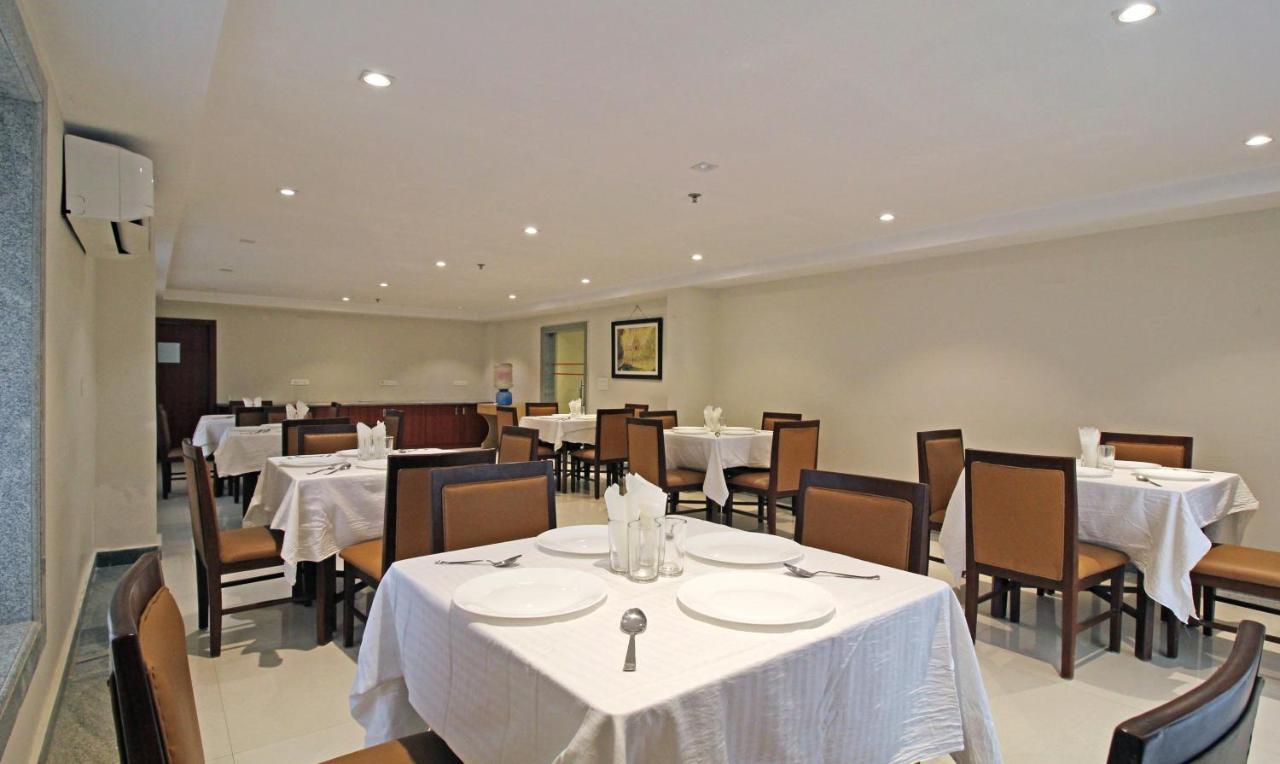 Treebo Asl Prime, Near Ballygunge Railway Station Колката Екстериор снимка